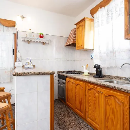 Okstay Family House Close To The Sea Caleton Ferienhaus
