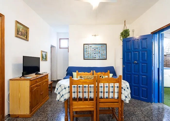 Okstay Family House Close To The Sea Caleton