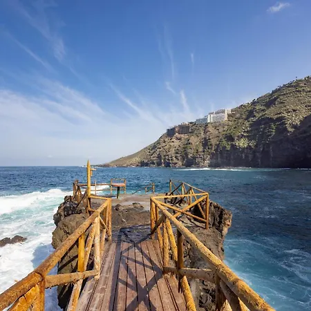 Okstay Family House Close To The Sea Caleton