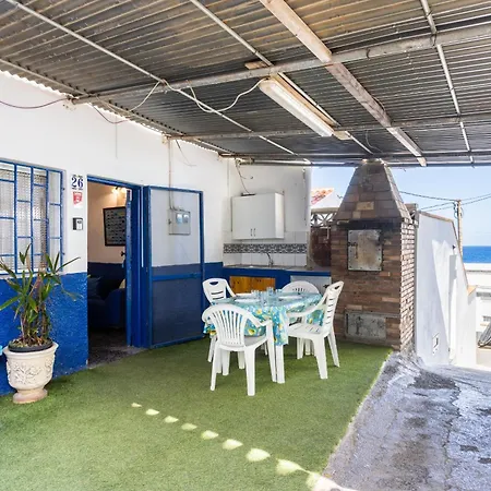 Okstay Family House Close To The Sea Caleton